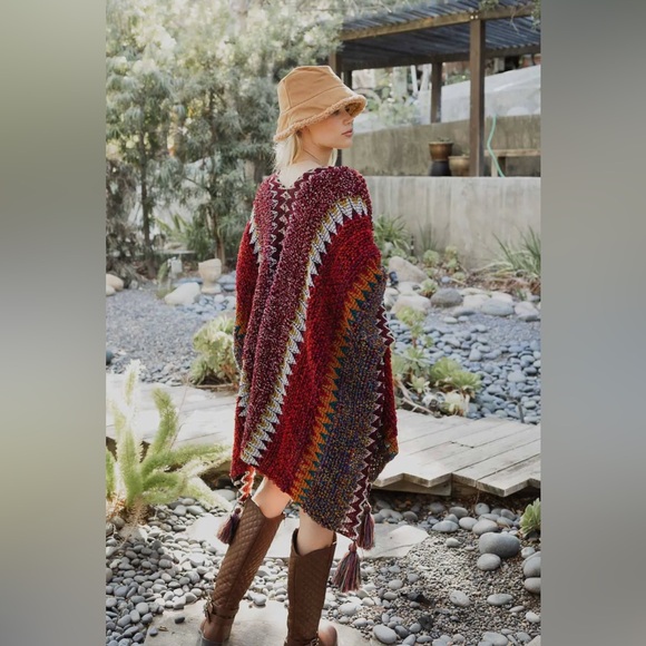 Accessories - Colorful Maroon Western Boho Knit Tassel Kimono